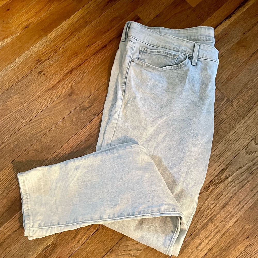 Womens Levi’s jeans